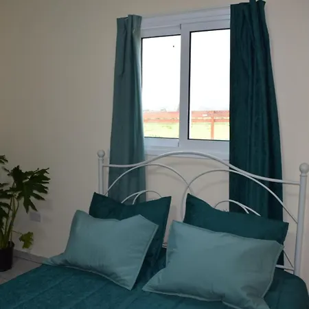 בית נופש Mersinera Paradise Garden 2