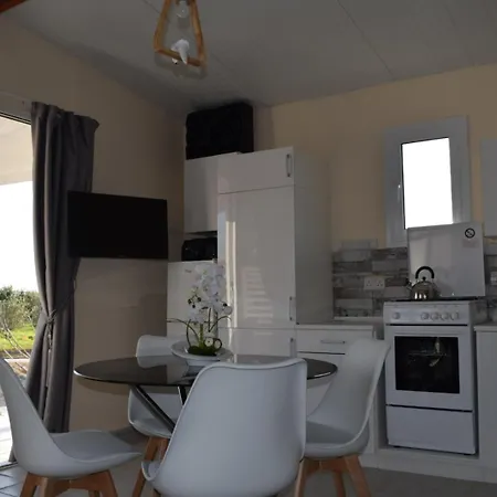 Ferienhaus Mersinera Paradise Garden 2