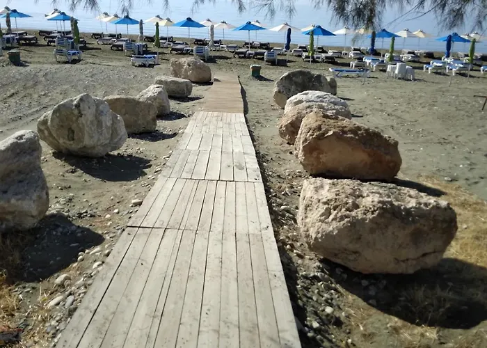 Mersinera Paradise Garden 2 * ラルナカ