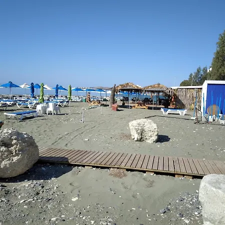 Σπίτι διακοπών Mersinera Paradise Garden 2 *